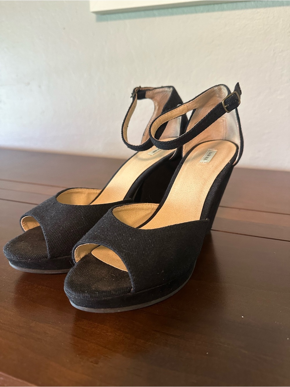 Kimchi Blue black block heel